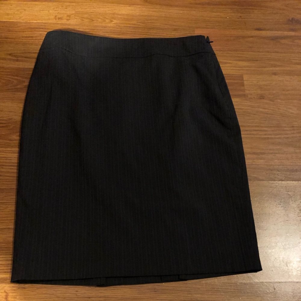 Ann Taylor gray pinstripe pencil skirt.